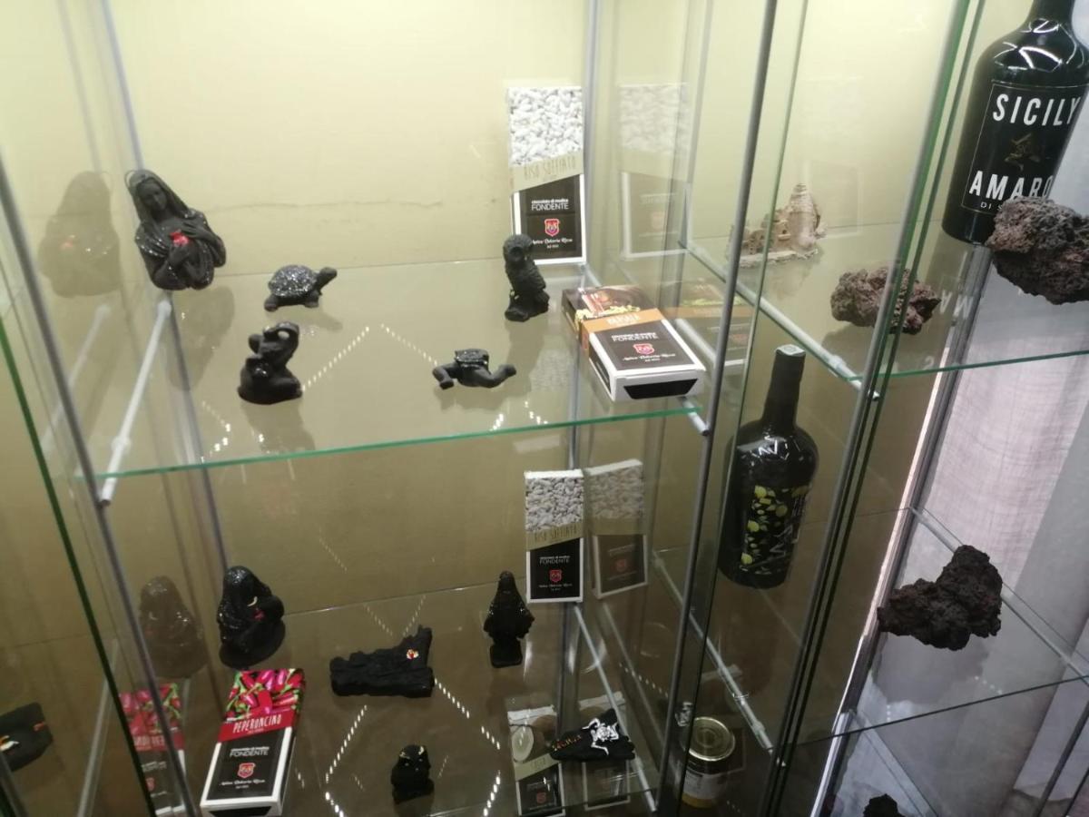 B&B La Giara Nicolosi Bagian luar foto