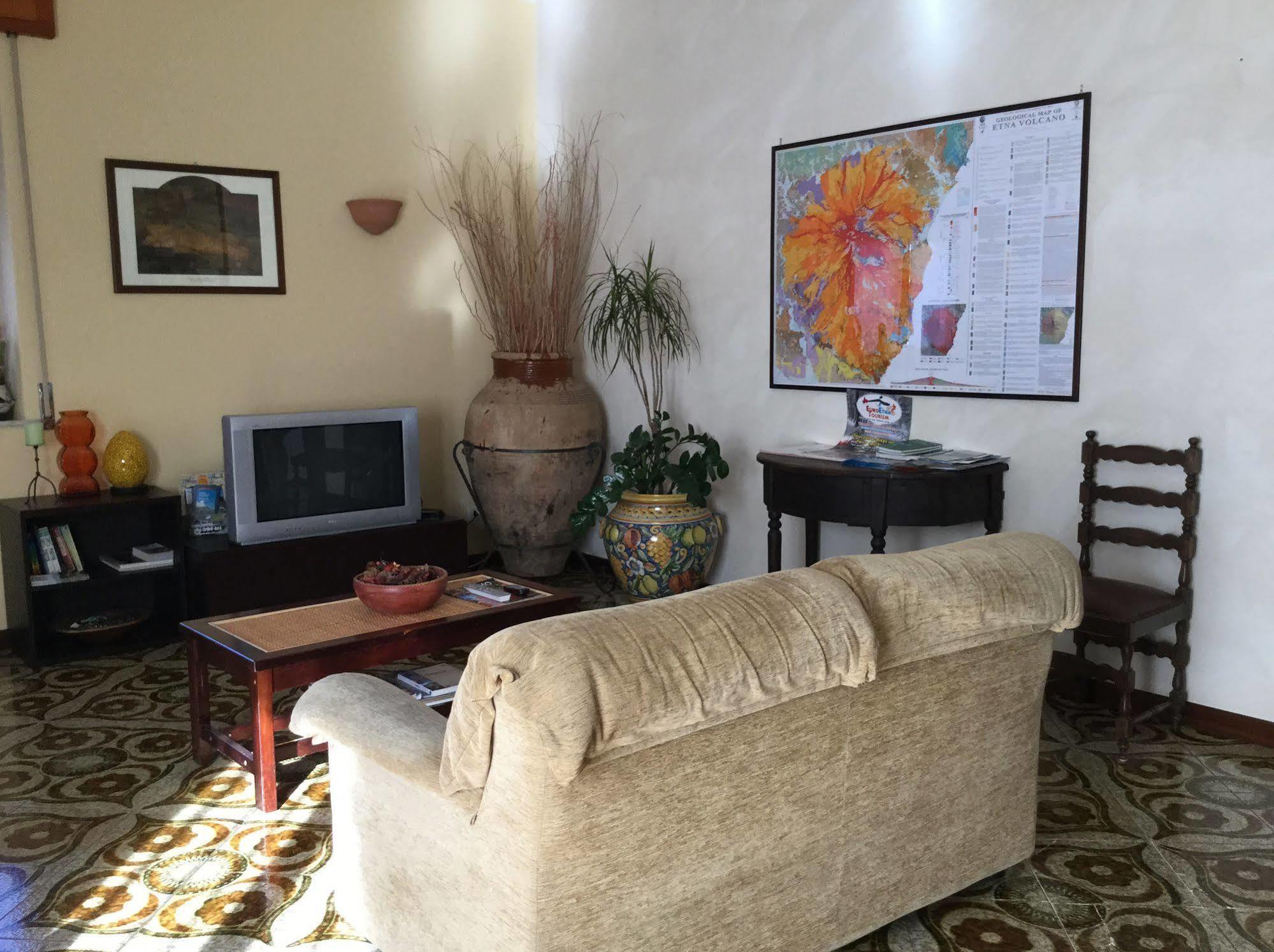 B&B La Giara Nicolosi Bagian luar foto